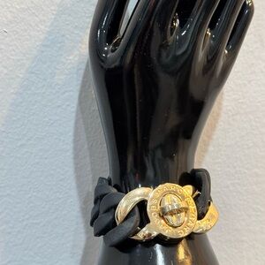 Marc Jacobs Black ‘Katie’ Turnlock Bracelet